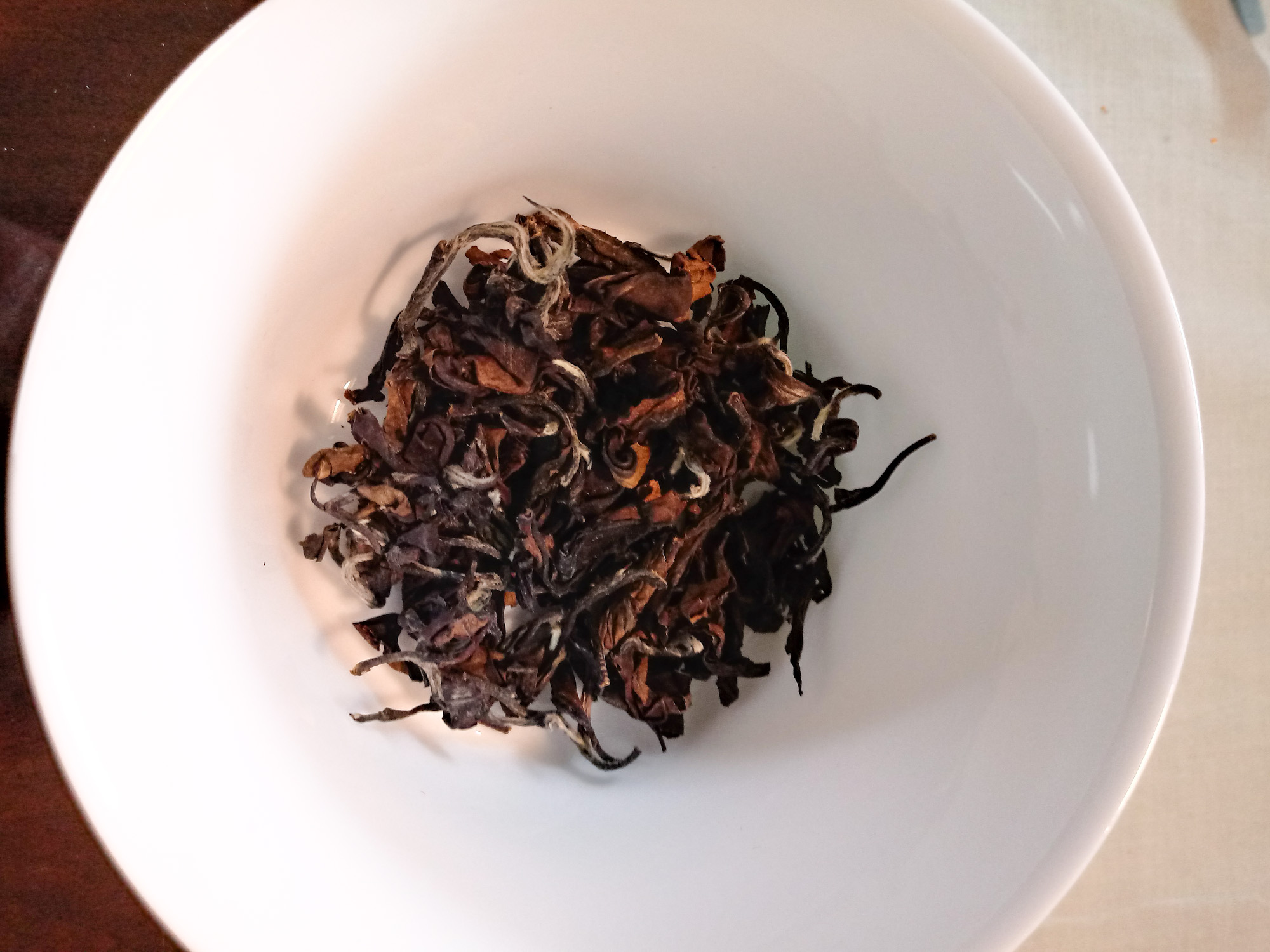 Oolong Tea Review - Dongfang meiren